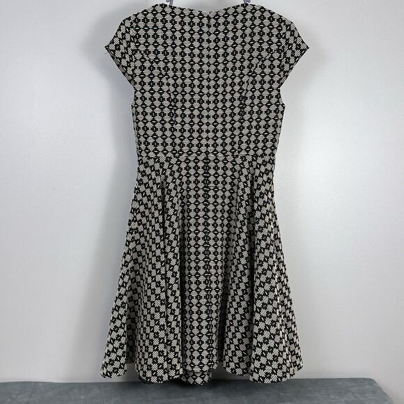 Maeve Anthropologie Size 0 Fit And Flare Dress Lined Geometric Cap Sleeves - Picture 4 of 8